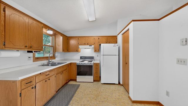 7559 Safari Court NW, Rochester, MN 55901