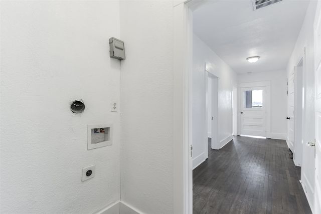 3000 S Jennings, Fort Worth, TX 76110