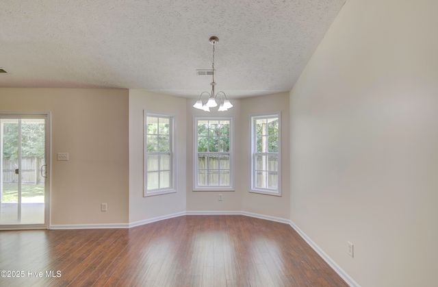 102 Chinkapin Court, Jacksonville, NC 28546