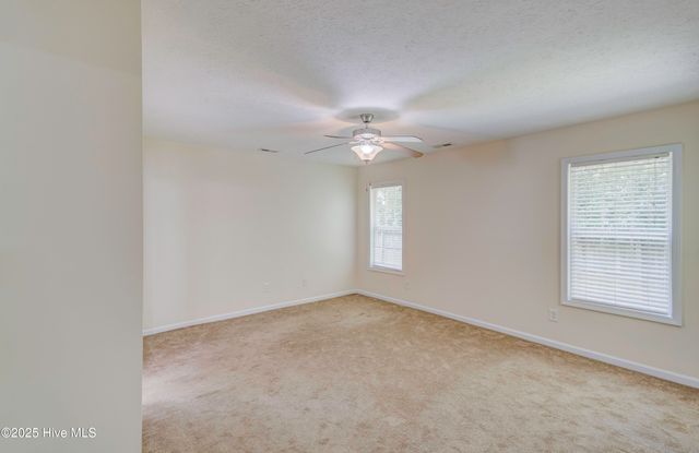 102 Chinkapin Court, Jacksonville, NC 28546