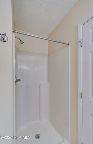 102 Chinkapin Court, Jacksonville, NC 28546