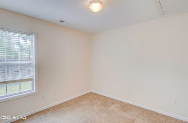 102 Chinkapin Court, Jacksonville, NC 28546