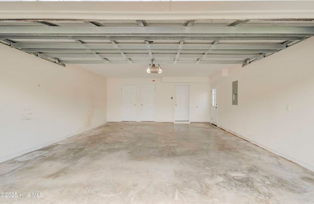 102 Chinkapin Court, Jacksonville, NC 28546