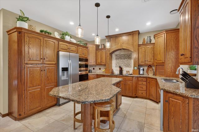 60659 Gentle Run Court, South Bend, IN 46614