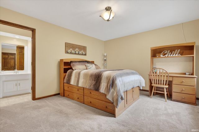 60659 Gentle Run Court, South Bend, IN 46614