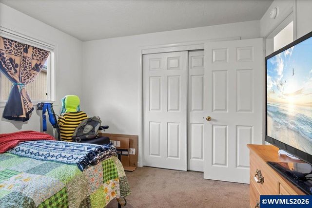 1254 8th St NW, Salem, OR 97304