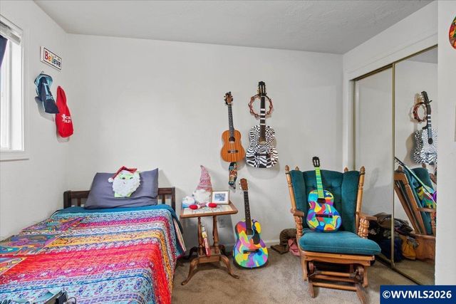 1254 8th St NW, Salem, OR 97304