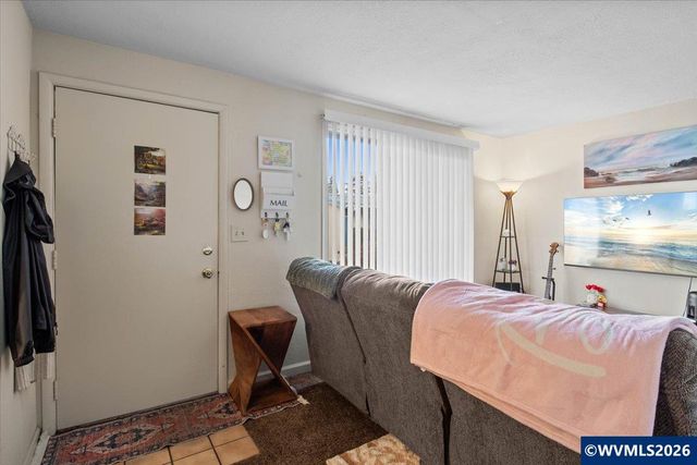 1254 8th St NW, Salem, OR 97304