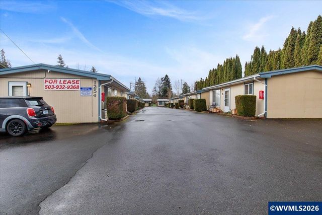 1254 8th St NW, Salem, OR 97304