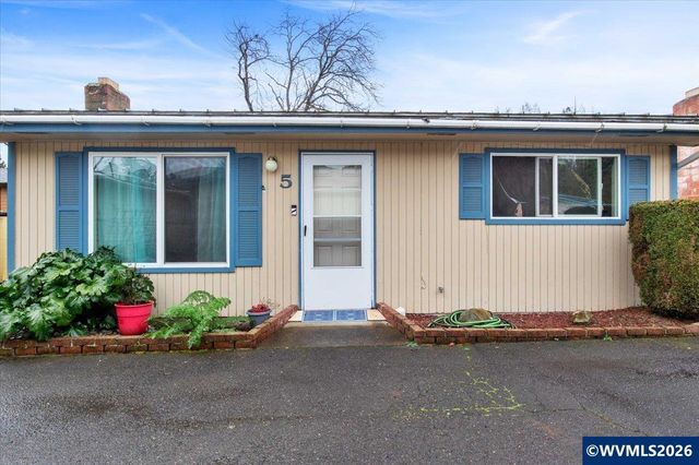 1254 8th St NW, Salem, OR 97304