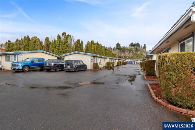 1254 8th St NW, Salem, OR 97304