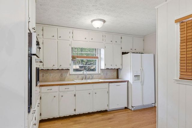 20 Little Valley Road, Cartersville, GA 30121