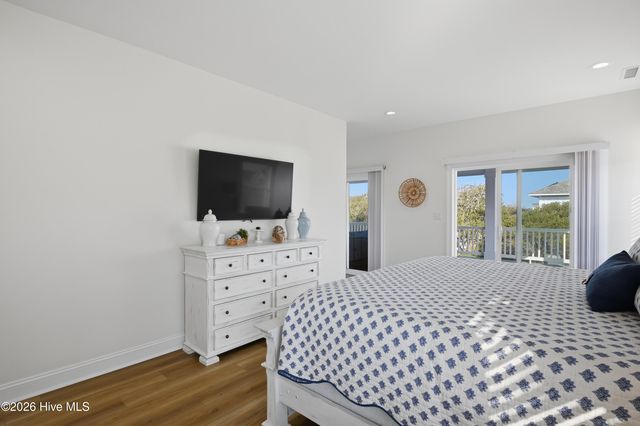 1617 S Shore Drive, Surf City, NC 28445