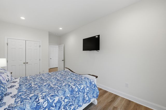 1617 S Shore Drive, Surf City, NC 28445