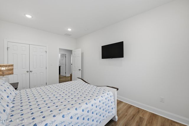 1617 S Shore Drive, Surf City, NC 28445