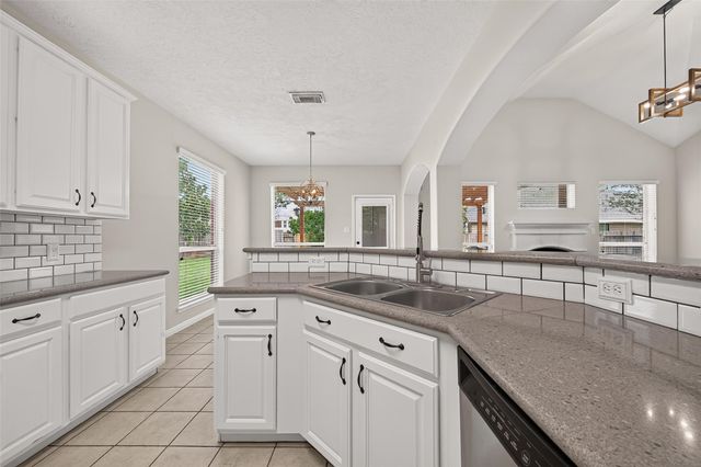 12103 Auburn Shores Court, Pearland, TX 77584