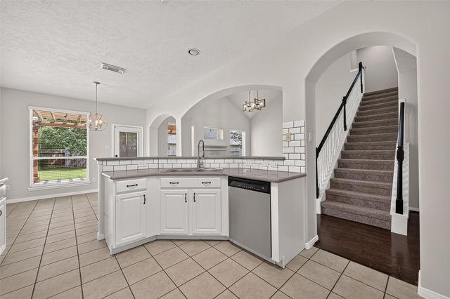 12103 Auburn Shores Court, Pearland, TX 77584