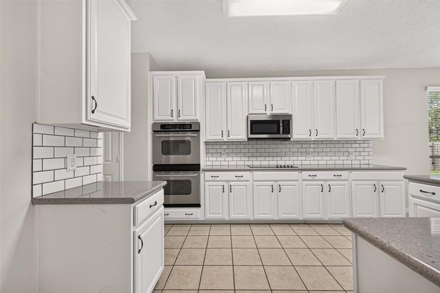 12103 Auburn Shores Court, Pearland, TX 77584