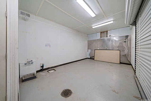 511 Olive St, Fredericksburg, TX 78624