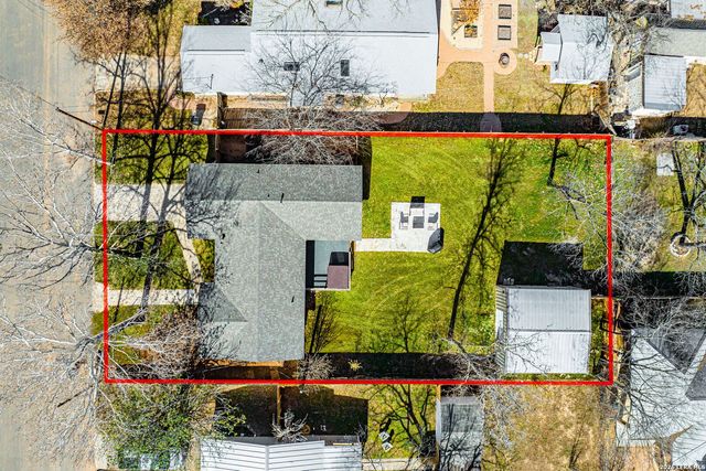 511 Olive St, Fredericksburg, TX 78624