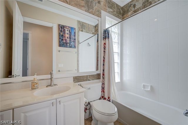 5484 Katia CT, Ave Maria, FL 34142