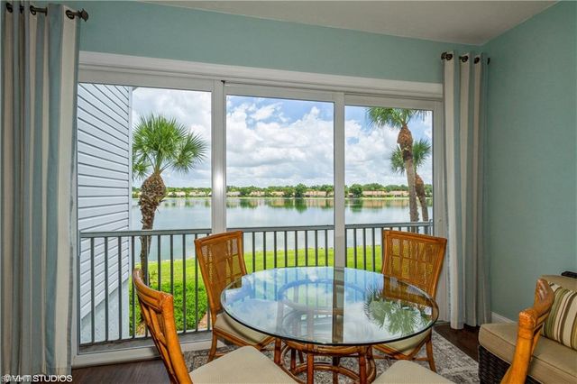 2611 Citrus Lake Dr Apt 203, Naples, FL 34109