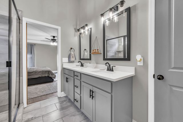834 Limestone Way, Clarksville, TN 37043
