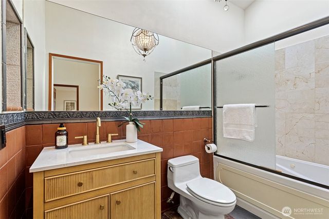 5712 141st Place SE, Bellevue, WA 98006