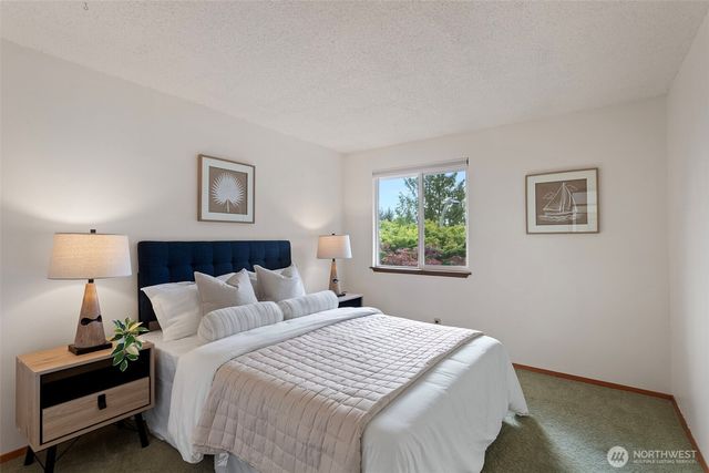 5712 141st Place SE, Bellevue, WA 98006