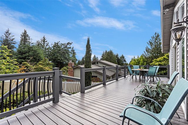 5712 141st Place SE, Bellevue, WA 98006