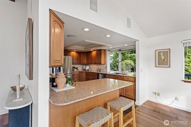 5712 141st Place SE, Bellevue, WA 98006