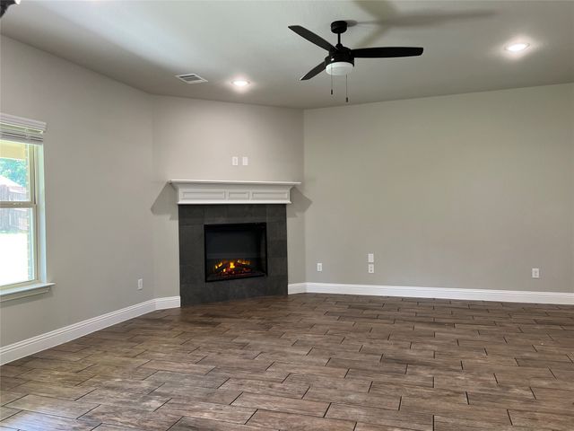 152 Aucuba Lane, Waxahachie, TX 75165