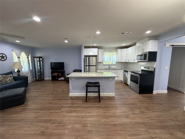 816 S Dixon Street, Gainesville, TX 76240