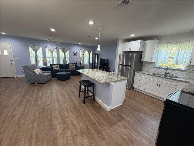 816 S Dixon Street, Gainesville, TX 76240