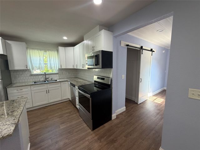 816 S Dixon Street, Gainesville, TX 76240
