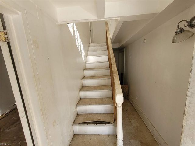 15 N Hope ST, Hampton, VA 23663