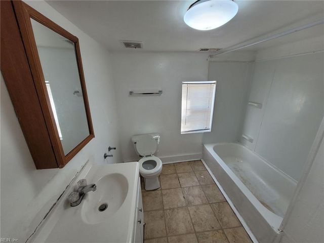 15 N Hope ST, Hampton, VA 23663