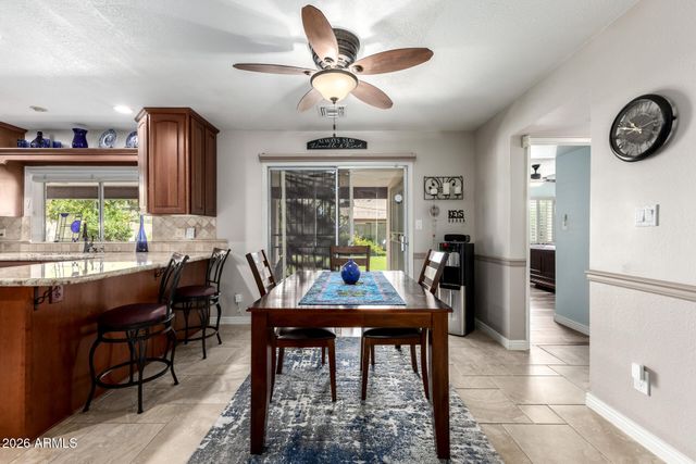 2304 W PALOMINO Drive, Chandler, AZ 85224