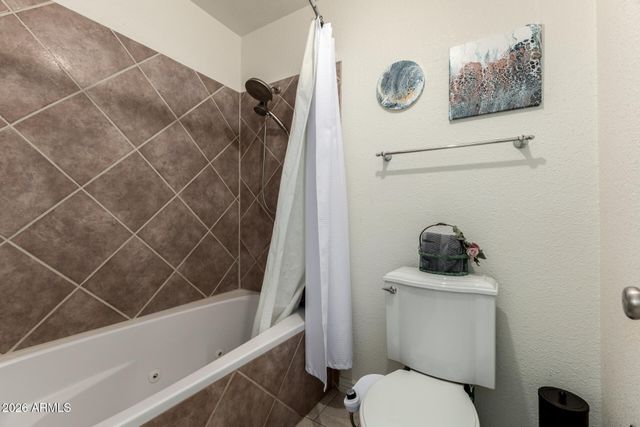 2304 W PALOMINO Drive, Chandler, AZ 85224