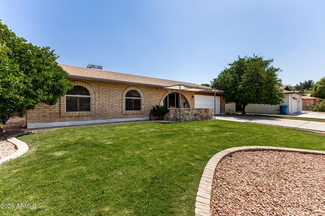 2304 W PALOMINO Drive, Chandler, AZ 85224