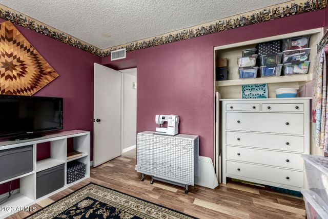 2304 W PALOMINO Drive, Chandler, AZ 85224