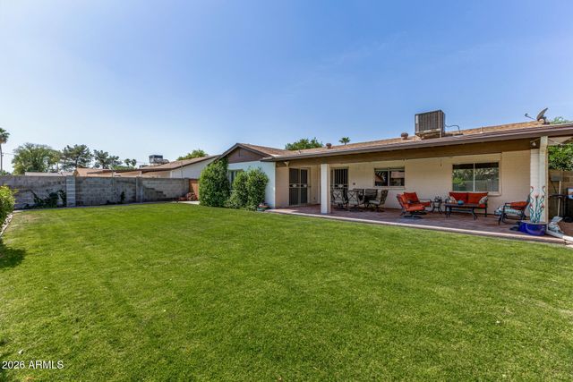 2304 W PALOMINO Drive, Chandler, AZ 85224