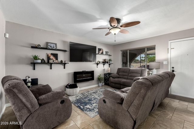 2304 W PALOMINO Drive, Chandler, AZ 85224