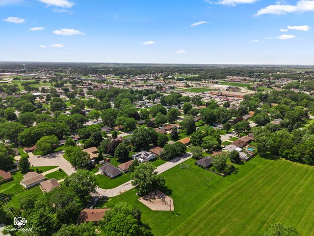 292 Ashley Drive, Bourbonnais, IL 60914