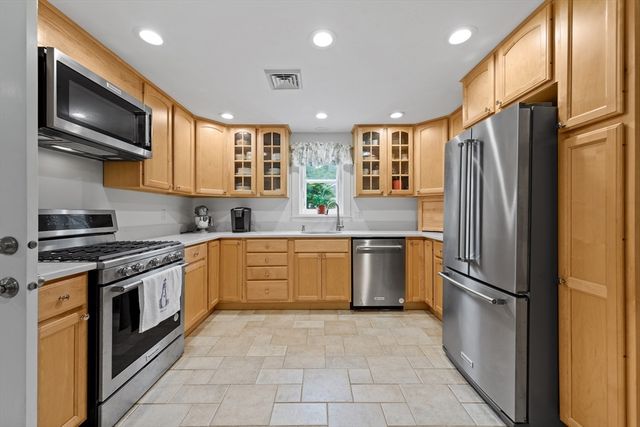 106 White Rock, Yarmouth, MA 02675