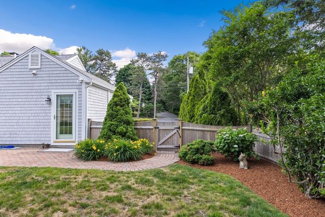 106 White Rock, Yarmouth, MA 02675