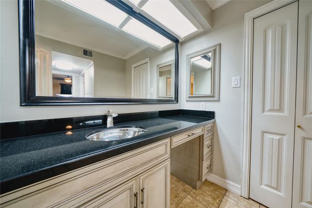 5017 Glenhaven Drive, Baytown, TX 77521