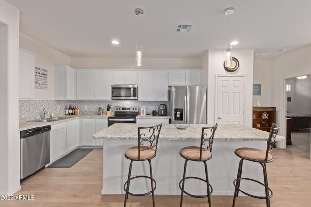 6931 W Golden Lane, Peoria, AZ 85345