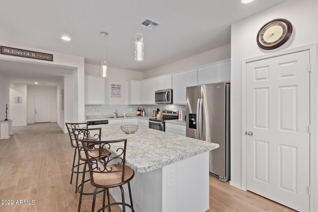 6931 W Golden Lane, Peoria, AZ 85345