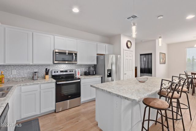 6931 W Golden Lane, Peoria, AZ 85345